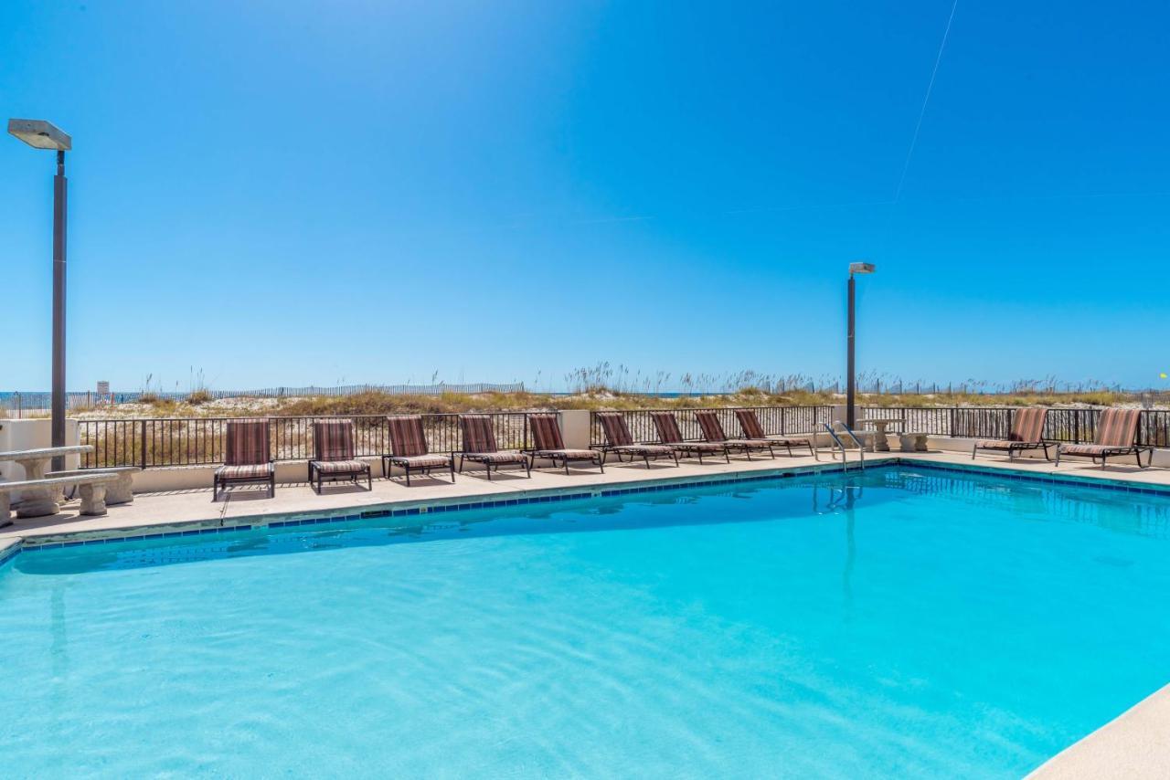 Island Winds East 202 By Albvr - Beautifully Renovated Beachfront Condo & Steps Away From Hangout & More! Gulf Shores Extérieur photo